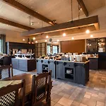 Lapland Ounasvaara Lägenhetshotell 4*