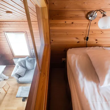 Ξενοδοχείο με διαμερίσματα Lapland Ounasvaara 4*